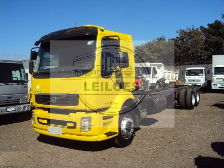 Volvo VM 220 EURO 5 - 6x2 - 2013 - Chassis