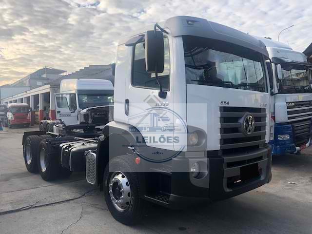 Volkswagen 31.330  Constellation - 6X4 - 2013