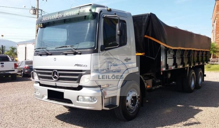 Mercedes Benz Atego 2425 - 6x2 - 2009 - Carroceria