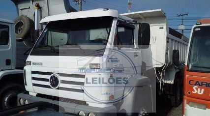 Volkswagen Worker  24-220  - 6x2 - 2008 - Caçamba Basculante