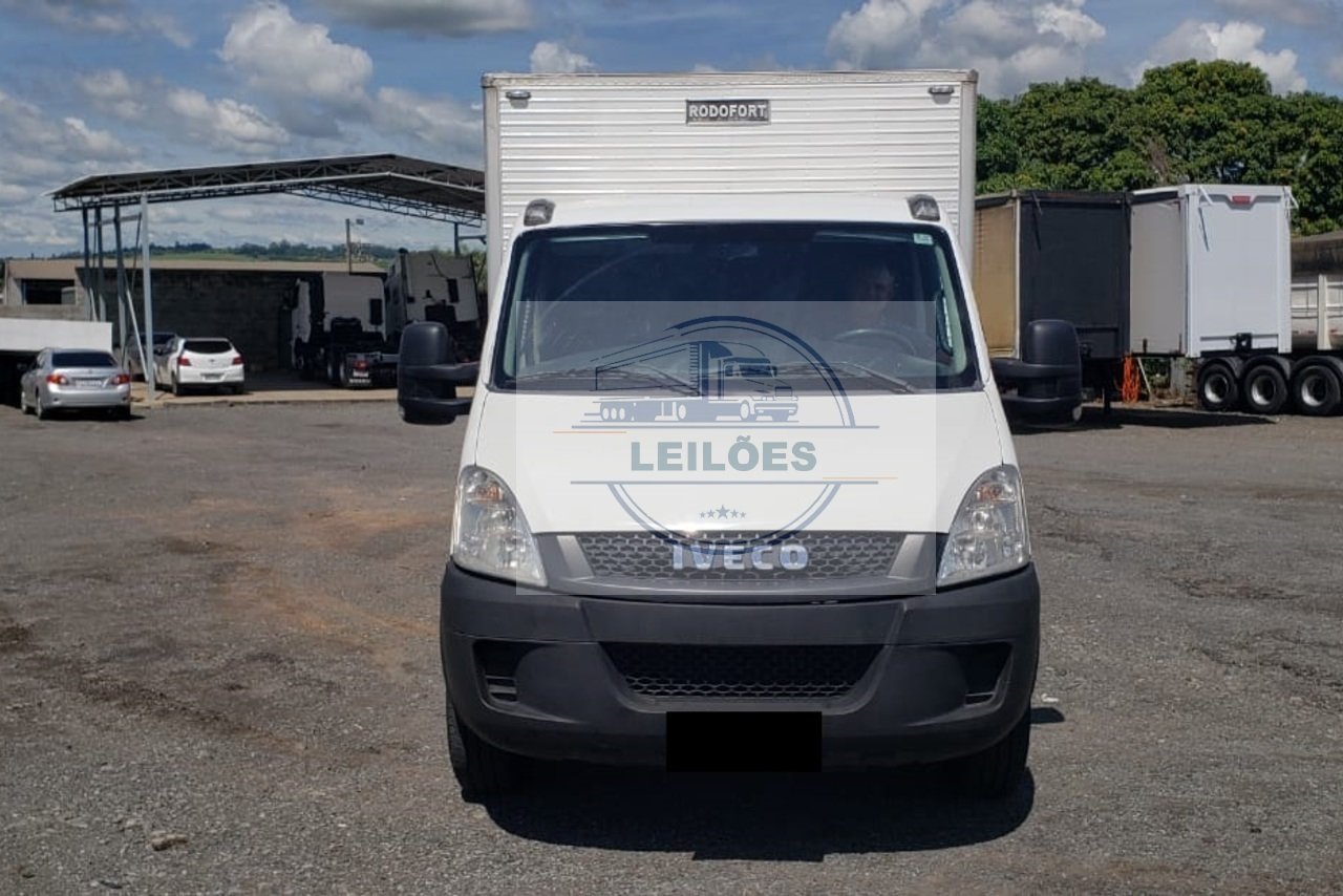 Iveco Daily 35s14 - 2014 - Baú